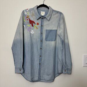 Maeve ANTHROPOLOGIE Women’s Denim Shirt Size M Embroidered Sequin Long Sleeve